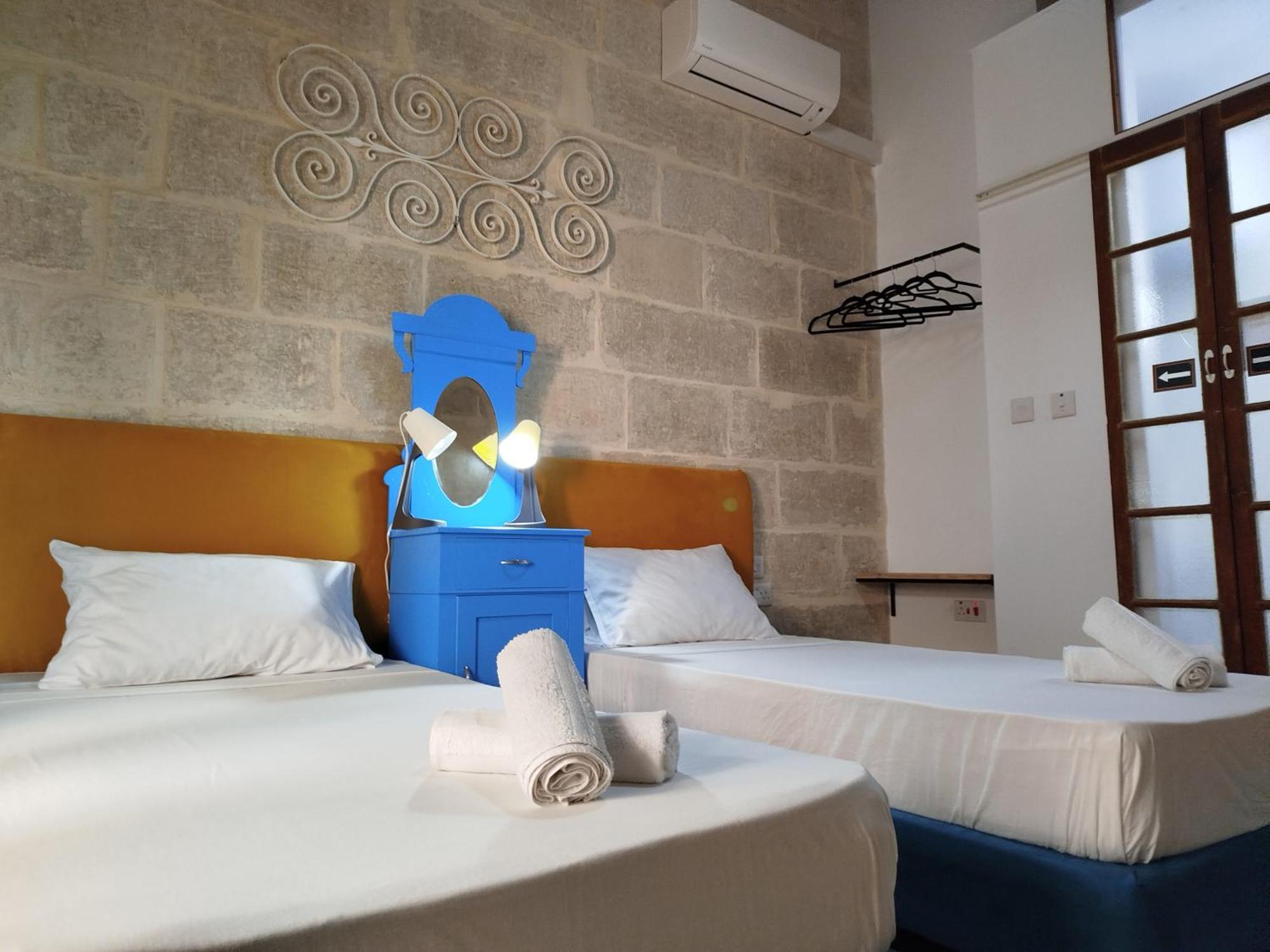 Limestone Sun Suites Sliema Extérieur photo