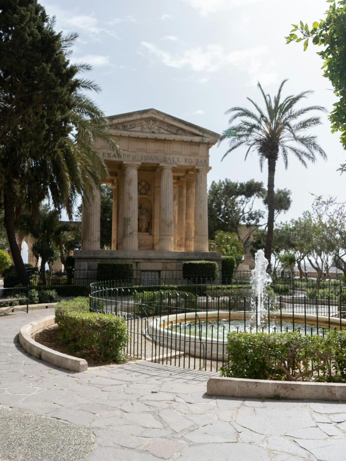 Limestone Sun Suites Sliema Extérieur photo