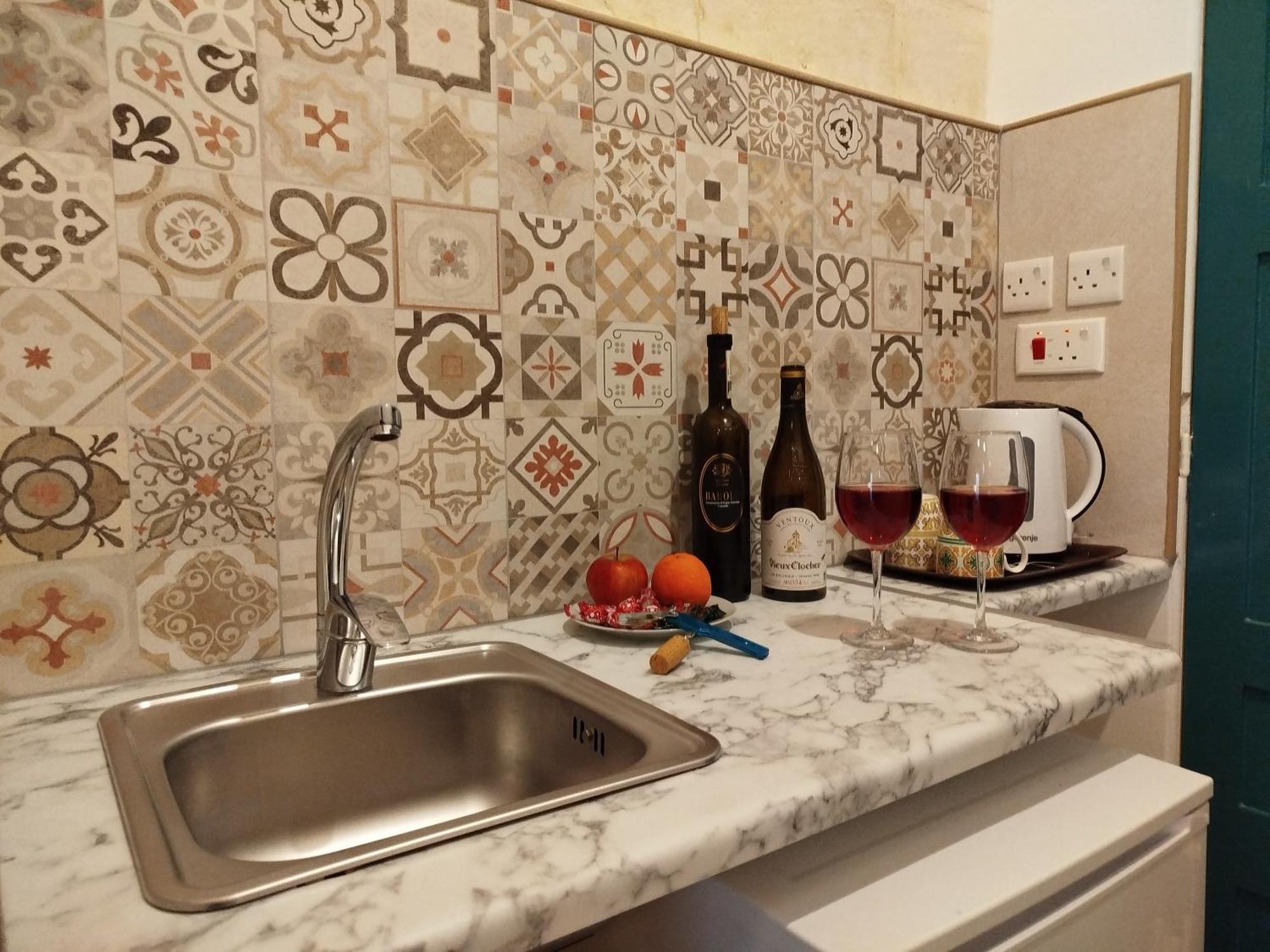 Limestone Sun Suites Sliema Chambre photo