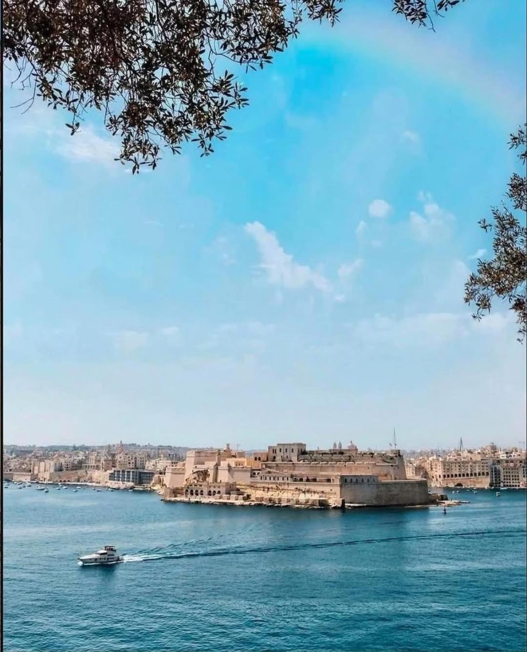 Limestone Sun Suites Sliema Extérieur photo